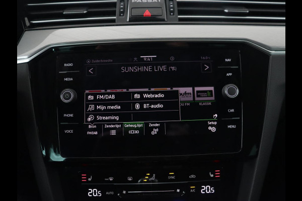 Volkswagen Passat 1.4 TSI PHEV GTE | Trekhaak | Stoelverwarming | Virtual Cockpit | Camera | Adaptive cruise | Carplay | Matrix LED | Navigatie | Climate control | Plug In