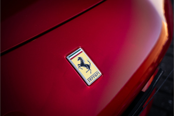Ferrari 296 GTB 3.0 V6 - Rosso Imola | Origineel NL | Lift | Memory