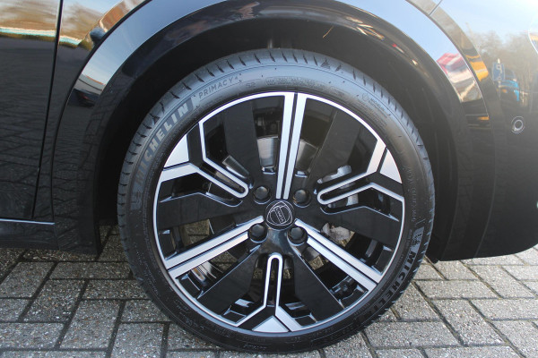 Lancia Ypsilon 1.2 110PK Turbo Hybrid LX | CAMERA VOOR/ ACHTER | ELEKTRISCH VERSTELBARE BESTUURDERSSTOEL | VELOURS BEKLEDING | STOEL VERWARMING | MASSAGEFUNCTIE BESTUURDERSSTOEL |  DRAADLOOS APPLE CARPLAY / ANDROID AUTO | DRAADLOZE TELEFOONLADER | DODEHOEK DETECTIE | CLIMATE CONTROL |