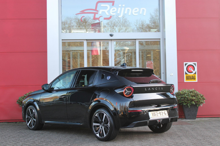 Lancia Ypsilon 1.2 110PK Turbo Hybrid LX | CAMERA VOOR/ ACHTER | ELEKTRISCH VERSTELBARE BESTUURDERSSTOEL | VELOURS BEKLEDING | STOEL VERWARMING | MASSAGEFUNCTIE BESTUURDERSSTOEL |  DRAADLOOS APPLE CARPLAY / ANDROID AUTO | DRAADLOZE TELEFOONLADER | DODEHOEK DETECTIE | CLIMATE CONTROL |