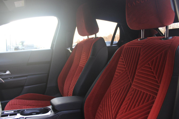 Lancia Ypsilon 1.2 110PK Turbo Hybrid LX | CAMERA VOOR/ ACHTER | ELEKTRISCH VERSTELBARE BESTUURDERSSTOEL | VELOURS BEKLEDING | STOEL VERWARMING | MASSAGEFUNCTIE BESTUURDERSSTOEL |  DRAADLOOS APPLE CARPLAY / ANDROID AUTO | DRAADLOZE TELEFOONLADER | DODEHOEK DETECTIE | CLIMATE CONTROL |