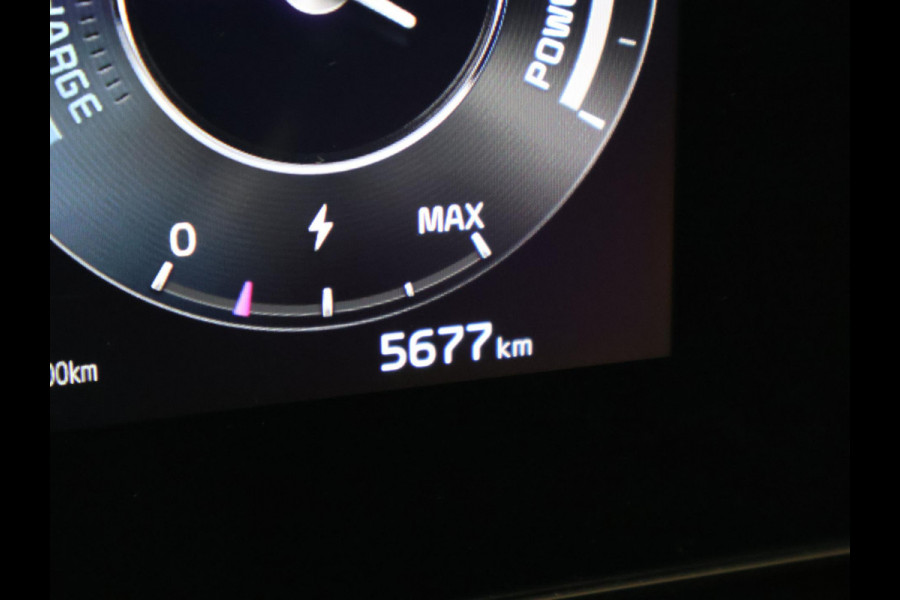 Kia Niro EV EXECUTIVE 64.8 kWh *5.677 KM* + LEDER | STOELVENTILATIE | HEAD-UP | HARMAN/KARDON | STOELVERW. V+A