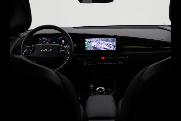 Kia Niro EV EXECUTIVE 64.8 kWh *5.677 KM* + LEDER | STOELVENTILATIE | HEAD-UP | HARMAN/KARDON | STOELVERW. V+A