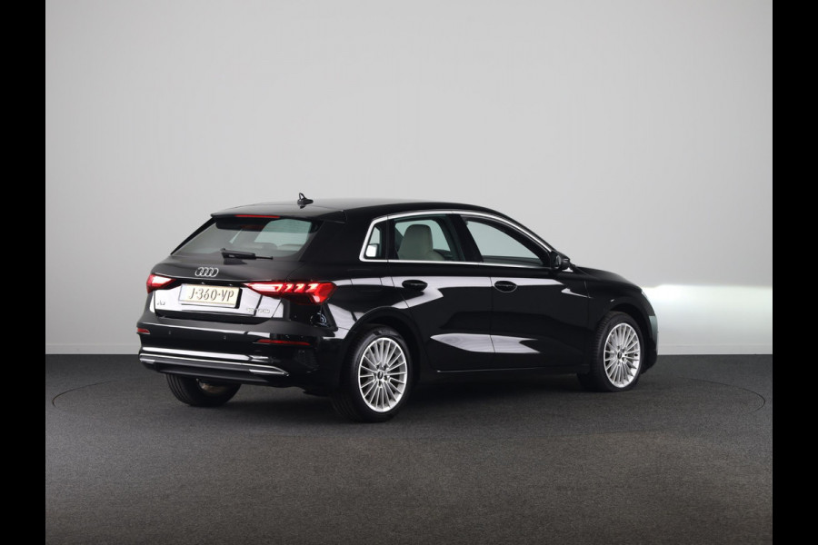 Audi A3 Sportback 35 TFSI Business edition 150 pk S-tronic | Navigatie | Parkeersensoren achter | Adaptieve cruise control | Lederen bekleding | Apple Carplay/Android Auto |
