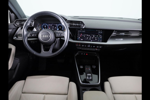 Audi A3 Sportback 35 TFSI Business edition 150 pk S-tronic | Navigatie | Parkeersensoren achter | Adaptieve cruise control | Lederen bekleding | Apple Carplay/Android Auto |