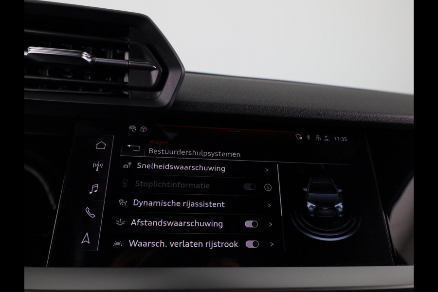 Audi A3 Sportback 35 TFSI Business edition 150 pk S-tronic | Navigatie | Parkeersensoren achter | Adaptieve cruise control | Lederen bekleding | Apple Carplay/Android Auto |