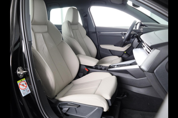 Audi A3 Sportback 35 TFSI Business edition 150 pk S-tronic | Navigatie | Parkeersensoren achter | Adaptieve cruise control | Lederen bekleding | Apple Carplay/Android Auto |