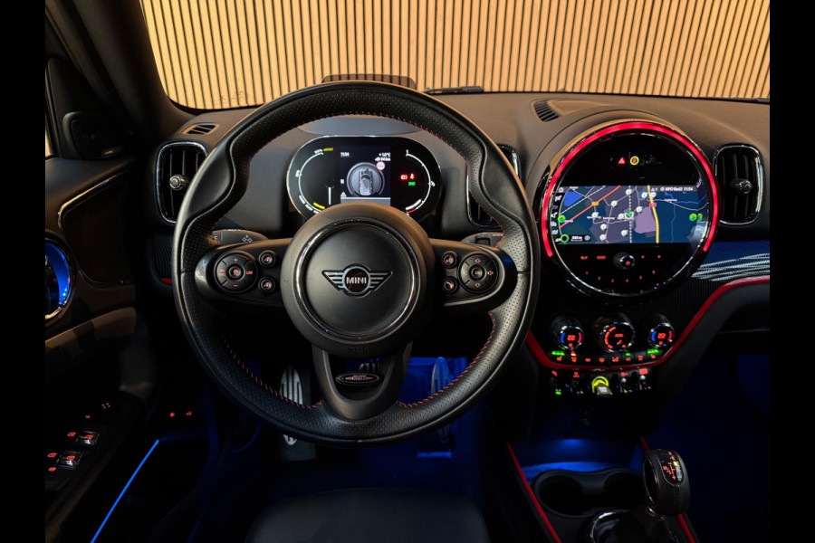MINI Countryman Cooper S E ALL4 John Cooper Works. Pano - HK
