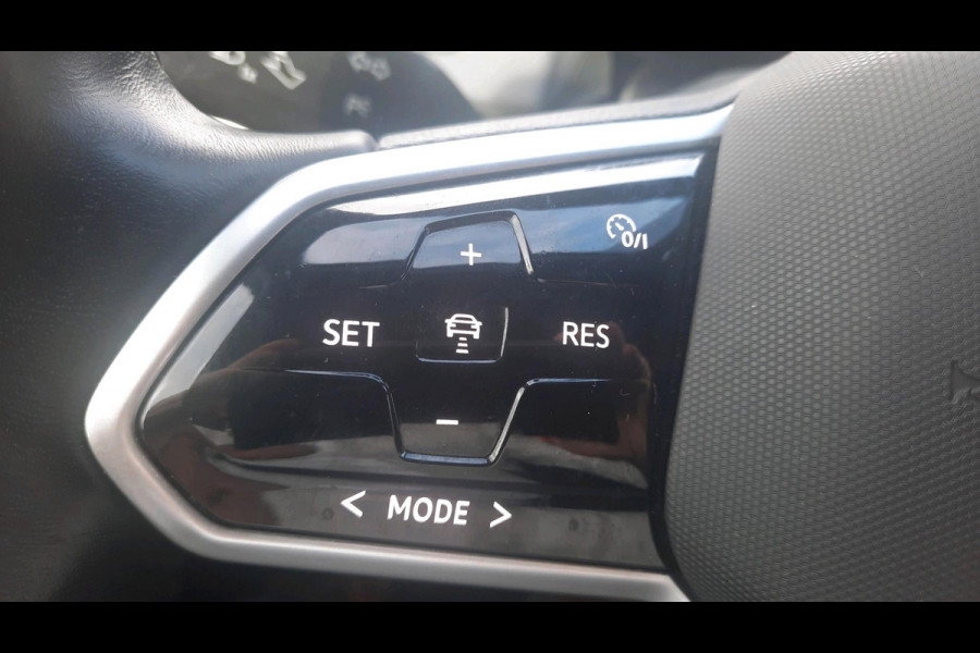 Volkswagen ID.3 204pk Pro Life 58 kWh Navigatie App Connect Parkeersensoren