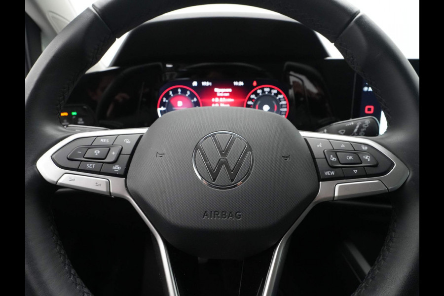 Volkswagen Golf 1.0 TSI 110pk Life Business Navigatie Memory Stoelverwarming Acc