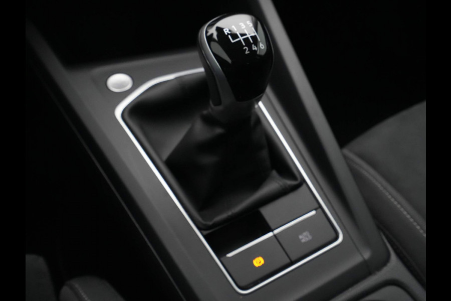 Volkswagen Golf 1.0 TSI 110pk Life Business Navigatie Memory Stoelverwarming Acc