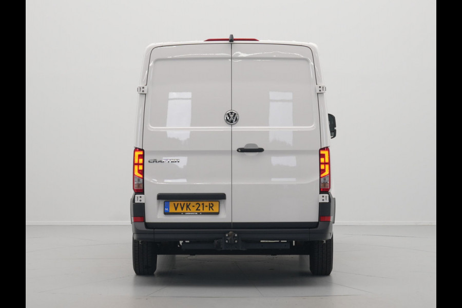 Volkswagen Crafter L3H2 2.0 TDI 140PK 3.0T Trendline / Trekhaak / Navigatie / Carplay / Cruise