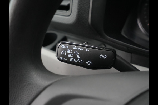 Volkswagen Crafter L3H2 2.0 TDI 140PK 3.0T Trendline / Trekhaak / Navigatie / Carplay / Cruise