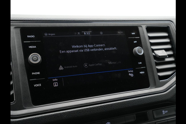 Volkswagen Crafter L3H2 2.0 TDI 140PK 3.0T Trendline / Trekhaak / Navigatie / Carplay / Cruise