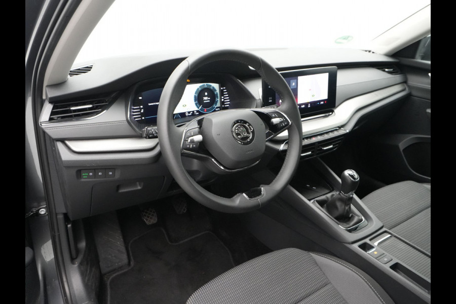 Škoda Octavia Combi 1.0 TSI 110pk Business Edition Trekhaak Navigatie Keyless Clima