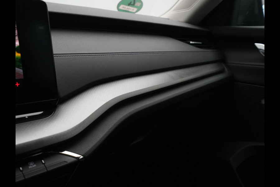 Škoda Octavia Combi 1.0 TSI 110pk Business Edition Trekhaak Navigatie Keyless Clima