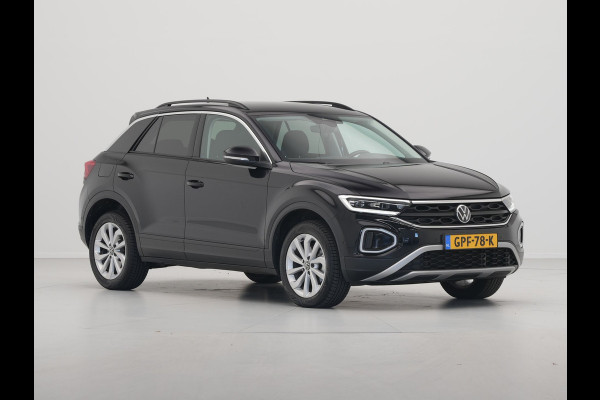 Volkswagen T-Roc 1.5 TSI 150pk DSG Navigatie Camera Acc Carplay Parkassist