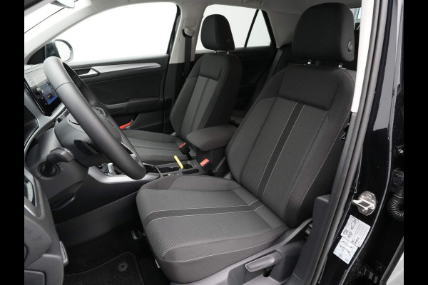 Volkswagen T-Roc 1.5 TSI 150pk DSG Navigatie Camera Acc Carplay Parkassist
