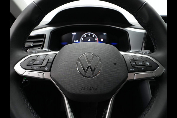 Volkswagen T-Roc 1.5 TSI 150pk DSG Navigatie Camera Acc Carplay Parkassist