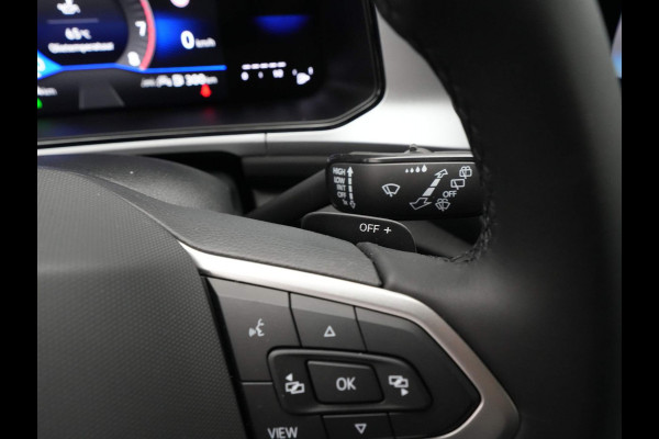 Volkswagen T-Roc 1.5 TSI 150pk DSG Navigatie Camera Acc Carplay Parkassist