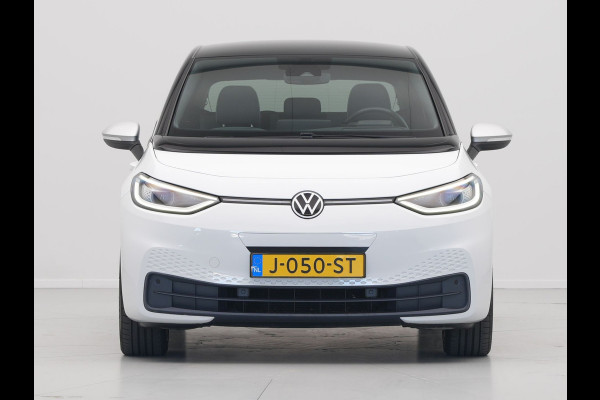 Volkswagen ID.3 First Max 58 kWh 204pk Trekhaak Navigatie Camera Stoelverwarming Side ass.