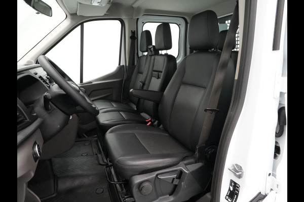 Ford Transit Dubbele Cabine Pick-Up 310 2.0 TDCI 96kW 130PK L2H1 Ambiente Airco Bluetooth Trekhaak 7 persoons