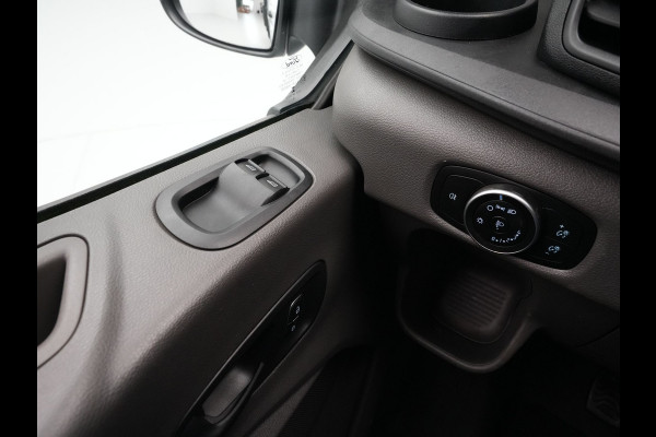 Ford Transit Dubbele Cabine Pick-Up 310 2.0 TDCI 96kW 130PK L2H1 Ambiente Airco Bluetooth Trekhaak 7 persoons