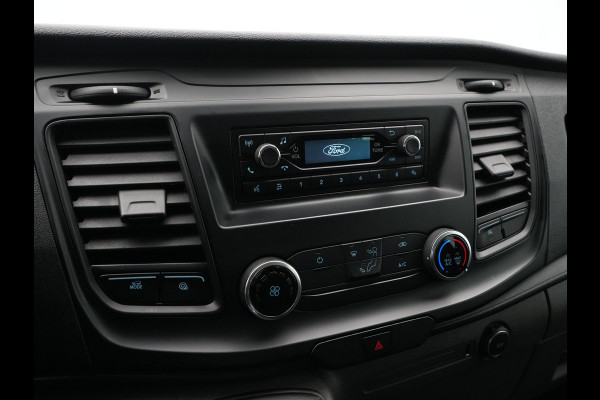 Ford Transit Dubbele Cabine Pick-Up 310 2.0 TDCI 96kW 130PK L2H1 Ambiente Airco Bluetooth Trekhaak 7 persoons