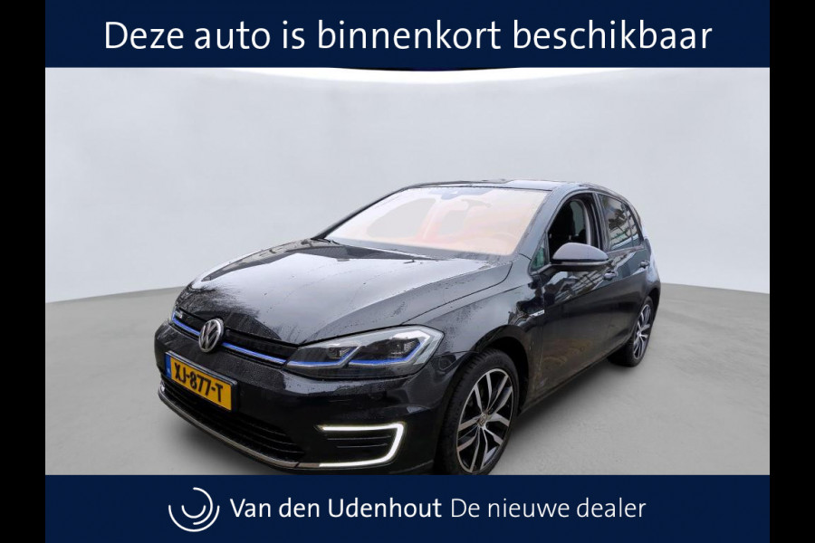 Volkswagen e-Golf e-Golf 136pk Warmtepomp Camera Acc Navigatie