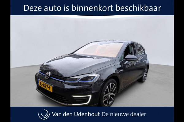 Volkswagen e-Golf e-Golf 136pk Warmtepomp Camera Acc Navigatie