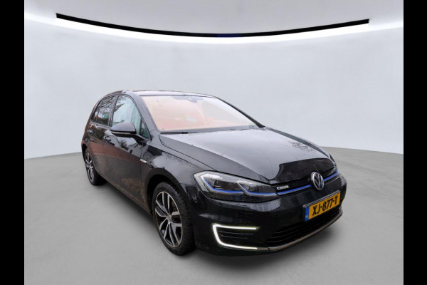 Volkswagen e-Golf e-Golf 136pk Warmtepomp Camera Acc Navigatie