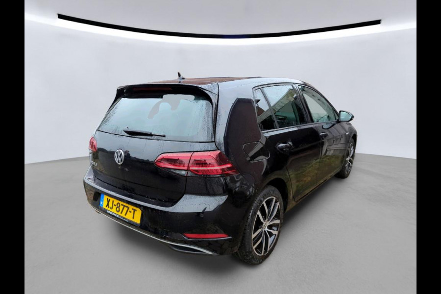 Volkswagen e-Golf e-Golf 136pk Warmtepomp Camera Acc Navigatie