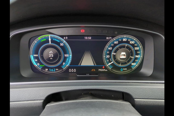 Volkswagen e-Golf e-Golf 136pk Warmtepomp Camera Acc Navigatie