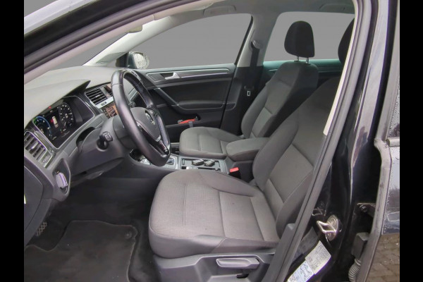 Volkswagen e-Golf e-Golf 136pk Warmtepomp Camera Acc Navigatie