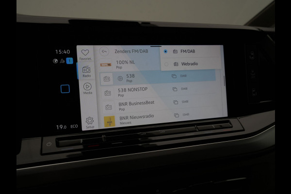 Volkswagen Multivan L1H1 1.4 PHEV eHybrid 218pk DSG Life / Automaat / Panorama dak / Trekhaak / El. schuifdeuren