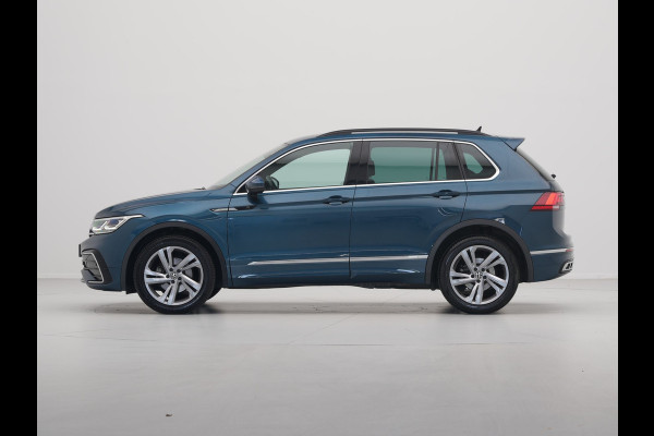 Volkswagen Tiguan 1.5 TSI 150pk DSG R-Line Navigatie Wegkl. trekhaak Acc Elek. kofferklep