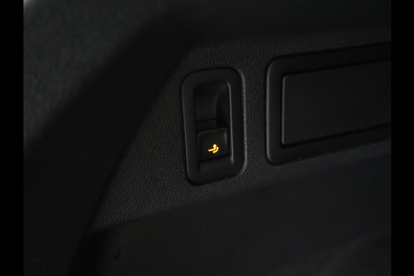 Volkswagen Tiguan 1.5 TSI 150pk DSG R-Line Navigatie Wegkl. trekhaak Acc Elek. kofferklep