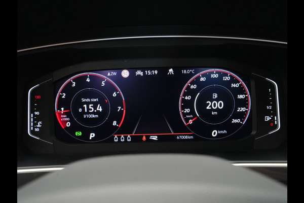 Volkswagen Tiguan 1.5 TSI 150pk DSG R-Line Navigatie Wegkl. trekhaak Acc Elek. kofferklep