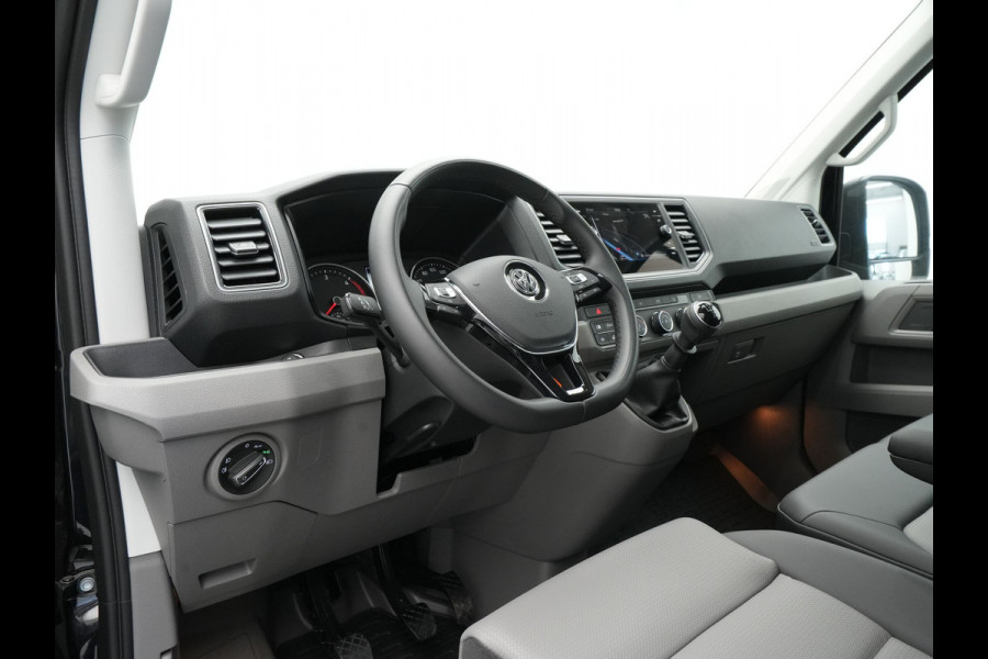 Volkswagen Crafter L3H3 2.0 TDI 140pk 3.5T Exclusive-Edition / Trekhaak / Navigatie / Camera / Acc / Pdc / Stoel/Stuurverwarming / Carplay