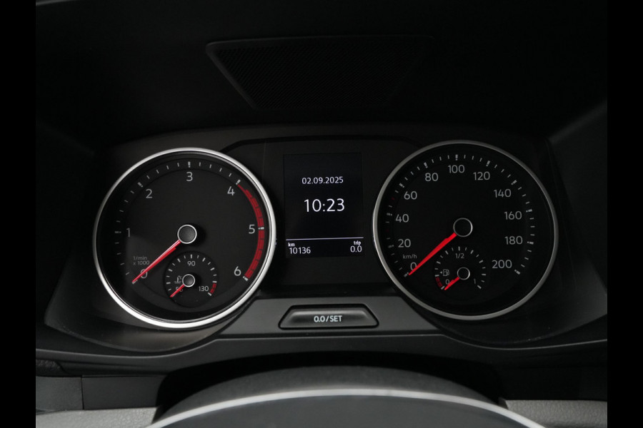 Volkswagen Crafter L3H3 2.0 TDI 140pk 3.5T Exclusive-Edition / Trekhaak / Navigatie / Camera / Acc / Pdc / Stoel/Stuurverwarming / Carplay