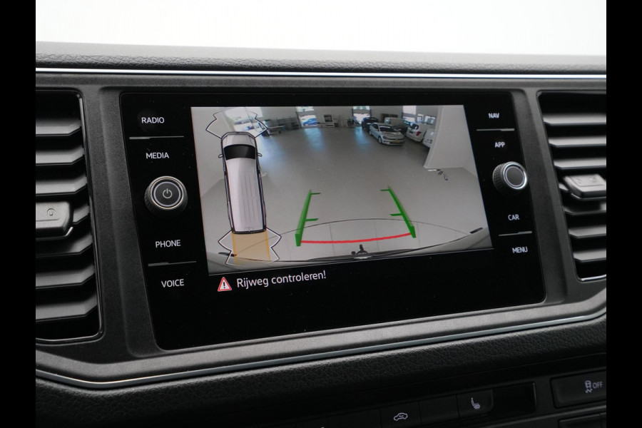 Volkswagen Crafter L3H3 2.0 TDI 140pk 3.5T Exclusive-Edition / Trekhaak / Navigatie / Camera / Acc / Pdc / Stoel/Stuurverwarming / Carplay