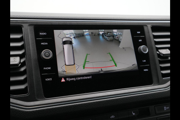Volkswagen Crafter L3H3 2.0 TDI 140pk 3.5T Exclusive-Edition / Trekhaak / Navigatie / Camera / Acc / Pdc / Stoel/Stuurverwarming / Carplay