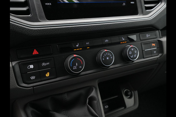 Volkswagen Crafter L3H3 2.0 TDI 140pk 3.5T Exclusive-Edition / Trekhaak / Navigatie / Camera / Acc / Pdc / Stoel/Stuurverwarming / Carplay
