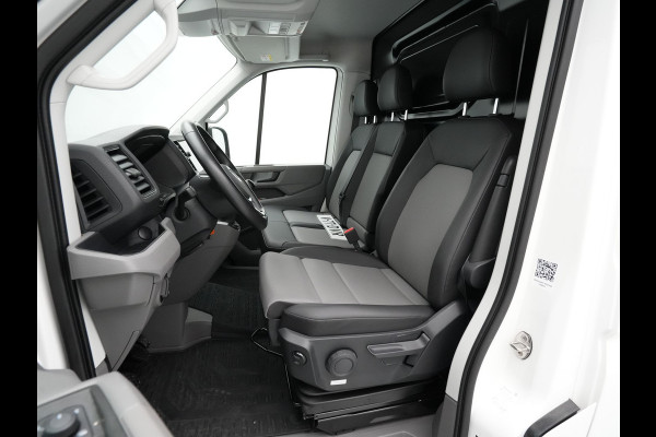 Volkswagen Crafter L3H3 2.0 TDI 140PK 3.5T Highline / Trekhaak / Betimmering /Carplay / Camera