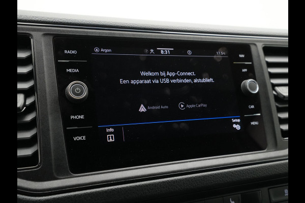 Volkswagen Crafter L3H3 2.0 TDI 140PK 3.5T Highline / Trekhaak / Betimmering /Carplay / Camera