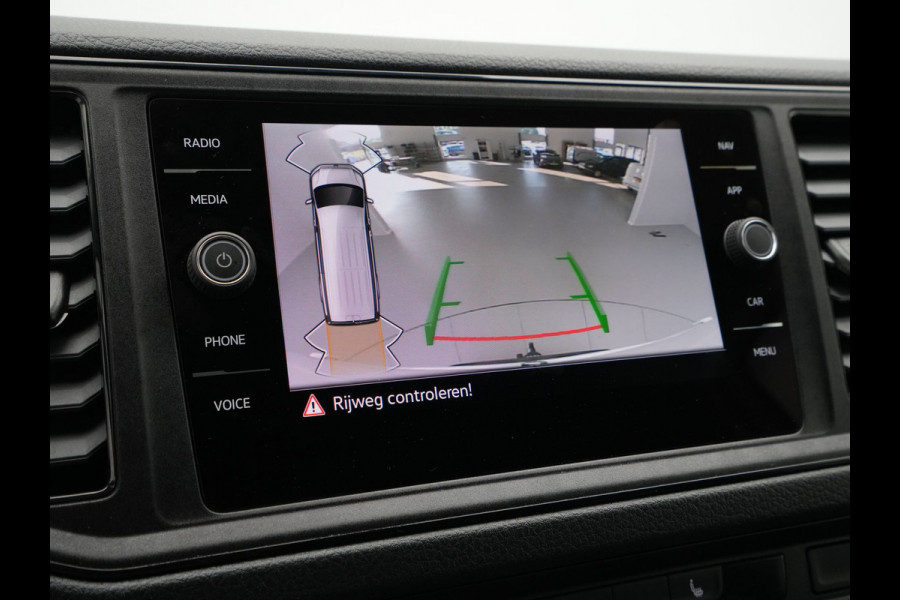 Volkswagen Crafter L3H3 2.0 TDI 140PK 3.5T Highline / Trekhaak / Betimmering /Carplay / Camera