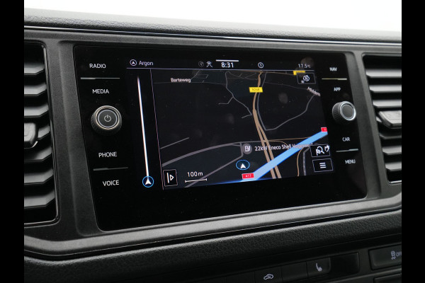 Volkswagen Crafter L3H3 2.0 TDI 140PK 3.5T Highline / Trekhaak / Betimmering /Carplay / Camera