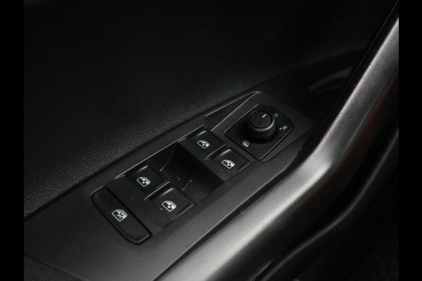 Volkswagen Polo 1.0 TSI 95pk Navi via App Cruise Airco Lichtsensor