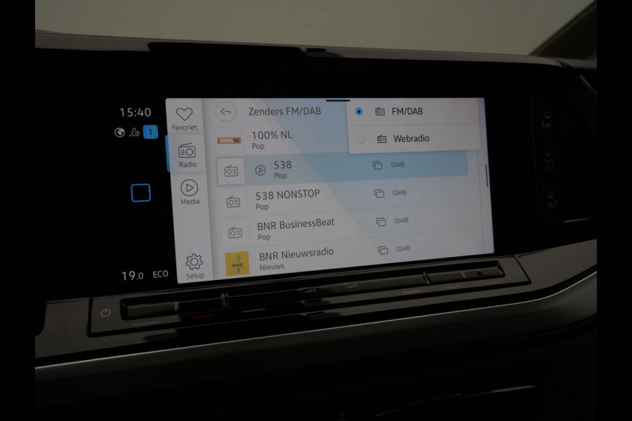 Volkswagen Multivan L1H1 1.4 PHEV eHybrid 218pk DSG Life / Automaat / Panorama dak / Trekhaak / El. schuifdeuren