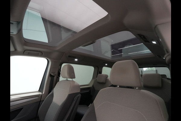 Volkswagen Multivan L1H1 1.4 PHEV eHybrid 218pk DSG Life / Automaat / Panorama dak / Trekhaak / El. schuifdeuren